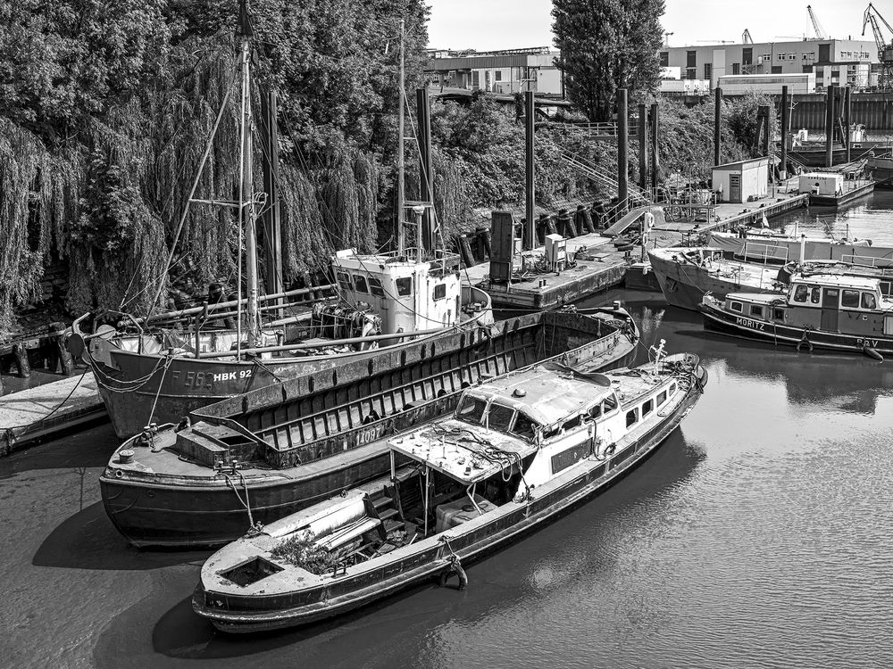 Am Fleet vor der Flint Werft