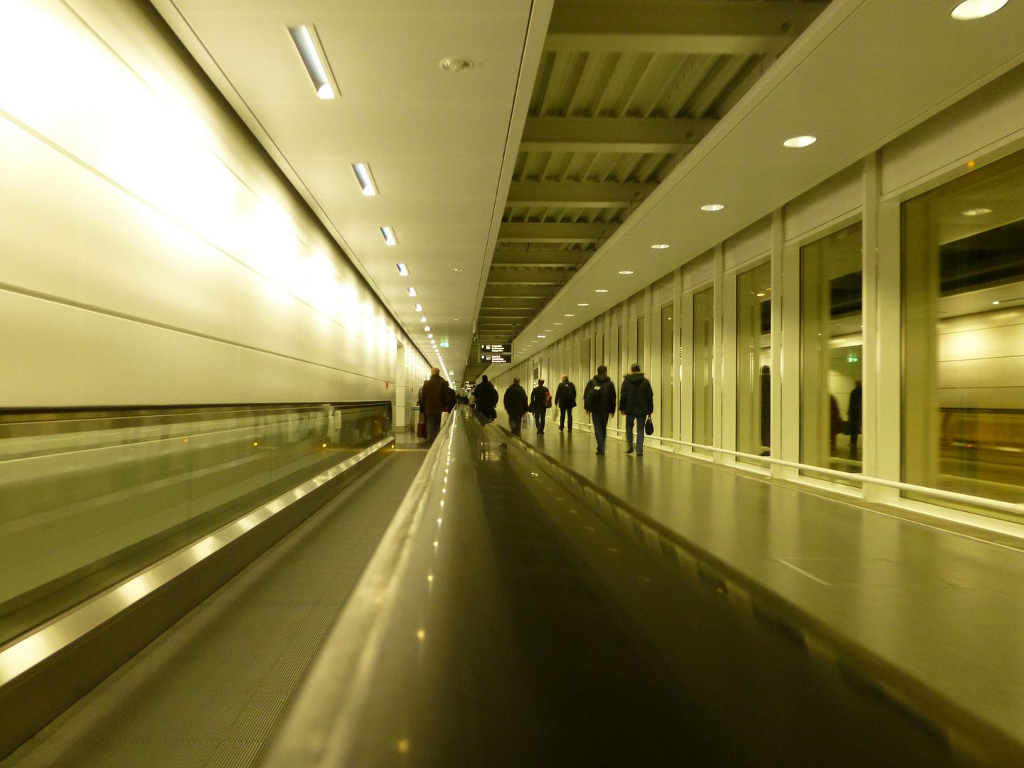 Am Flughafen