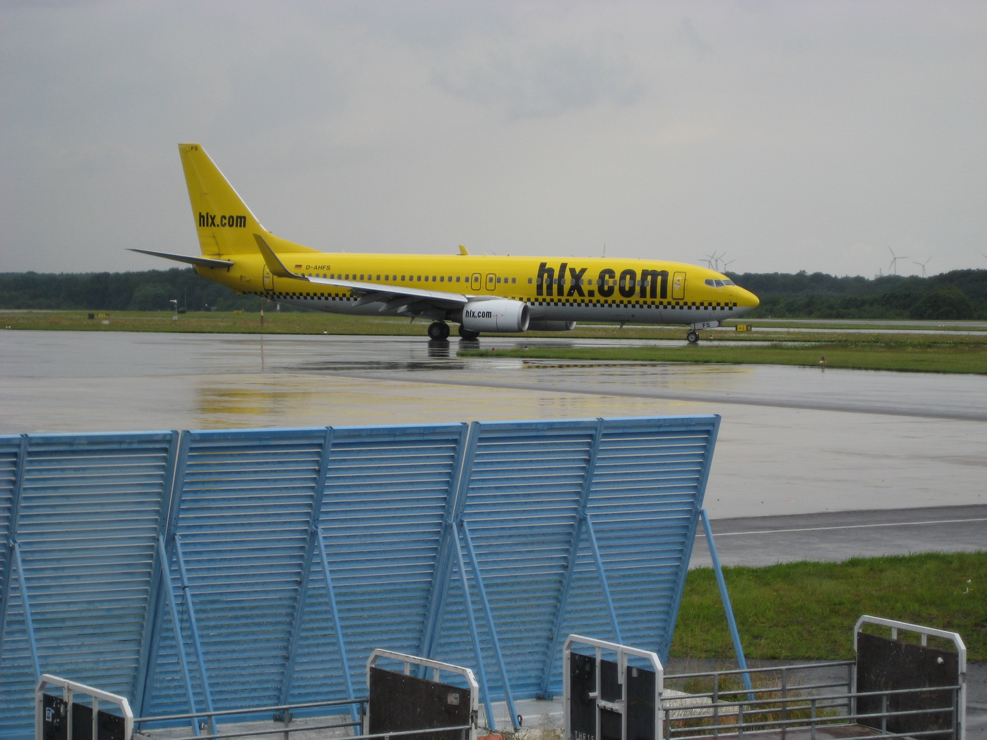 Am Flughafen Paderborn 2008 vorm Abflug