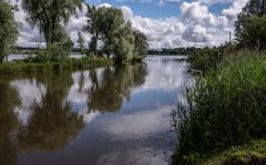 Am Fluss 1