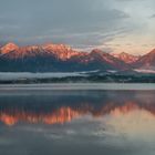 Am Forggensee mit Blick auf Füssen ganz früh am Morgen