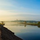 Am frühen Morgen an der Elbe