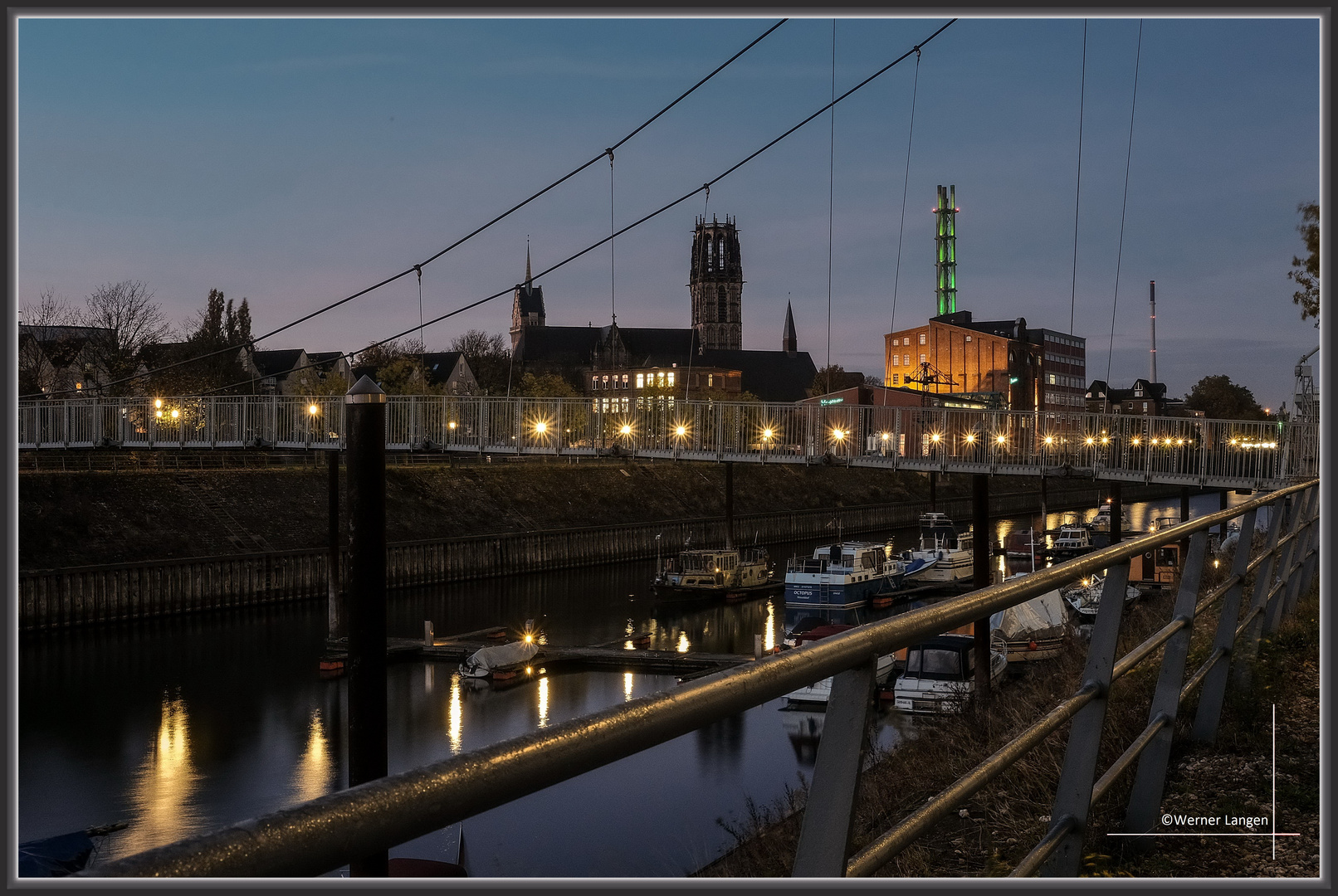 Am frühen Morgen in der Marina...