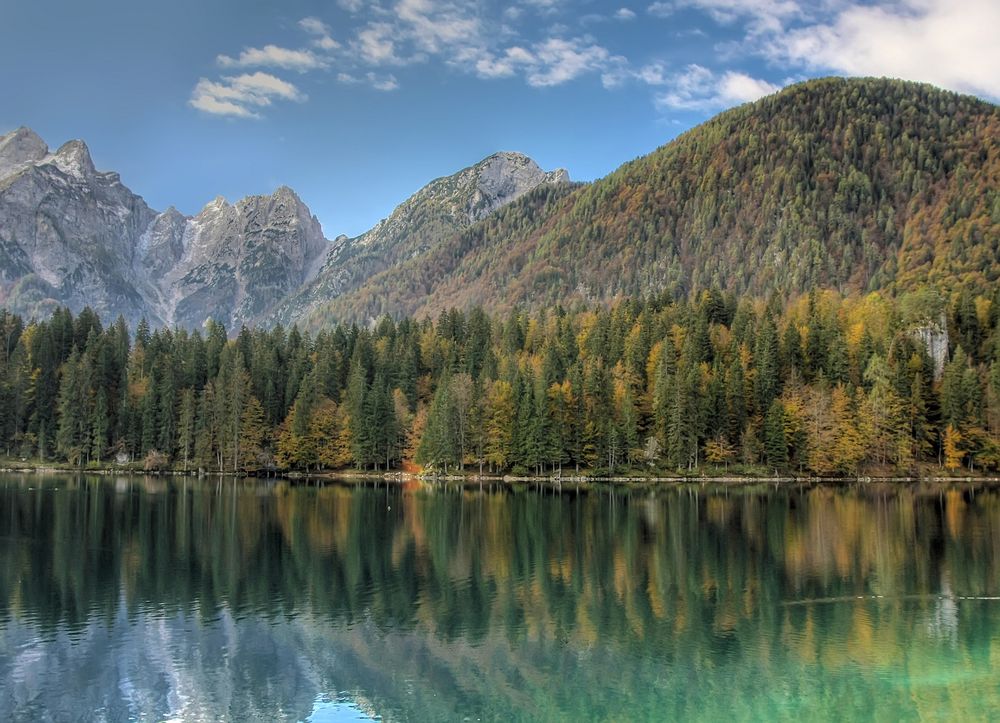 Am Fusine - See im Herbst