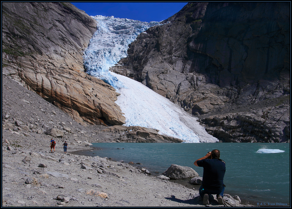 Am Fuße des Brikdalsbreen