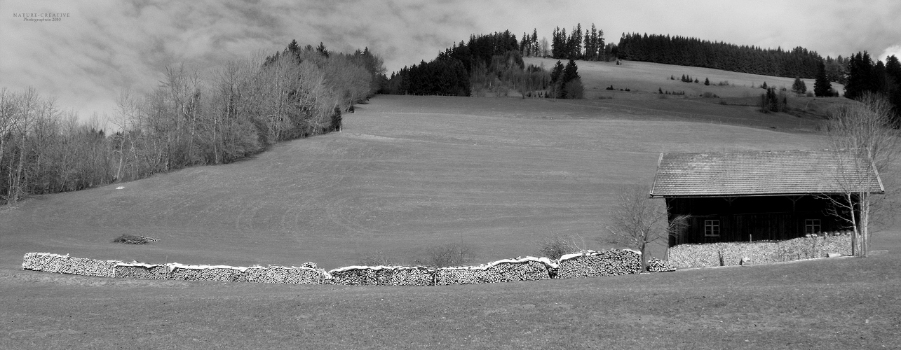 "Am Fuße des Hauchenbergs bei Missen-Wilhams 2 Pano-Version"