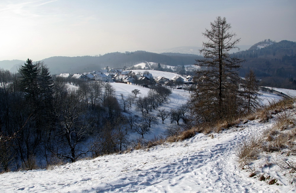 Am Fuße des Jusiberges