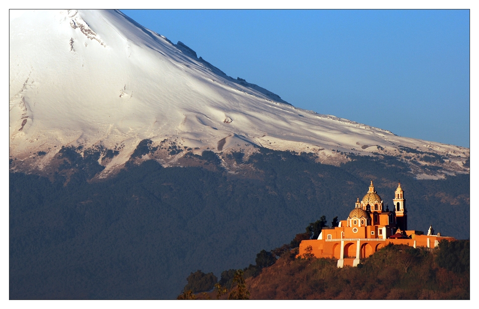 Am Fuße des Popocatépetl