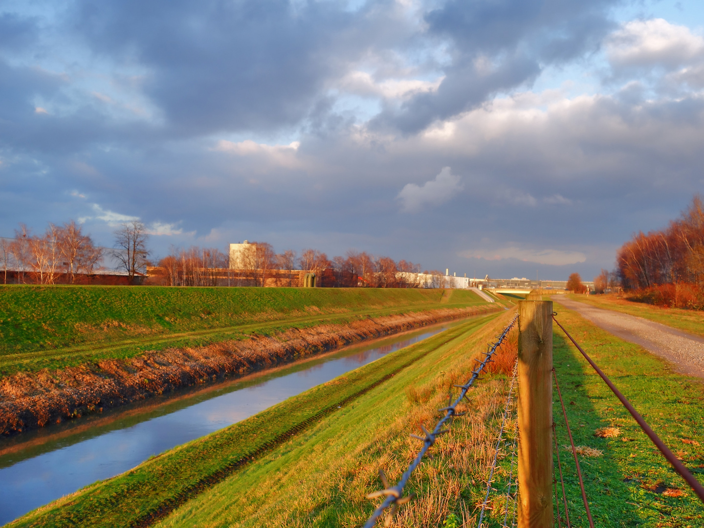 Am goldenen Emscherstrand in Gelsenkirchen