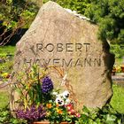 Am Grab von Robert Havemann