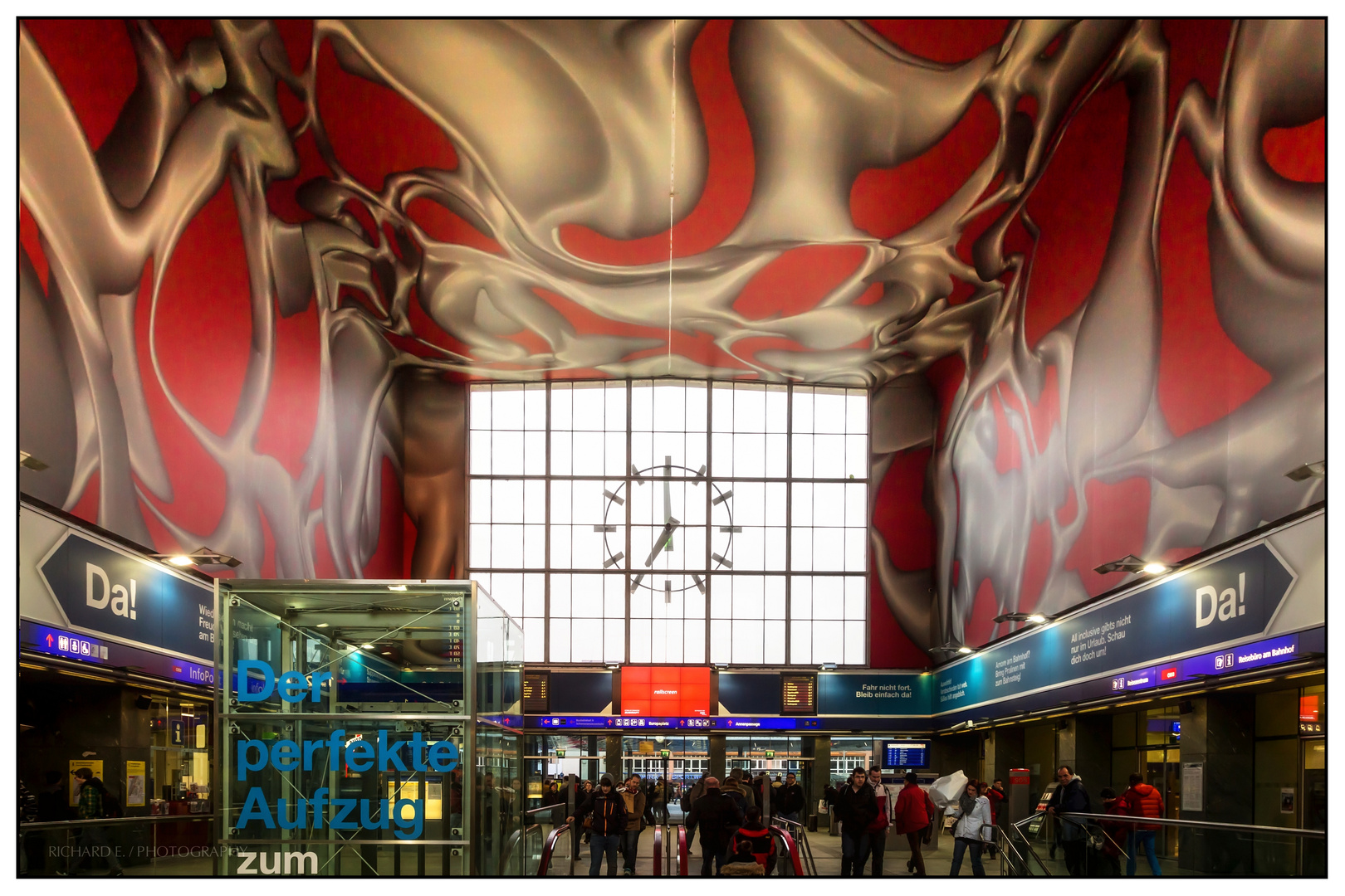 Am Grazer Hauptbahnhof