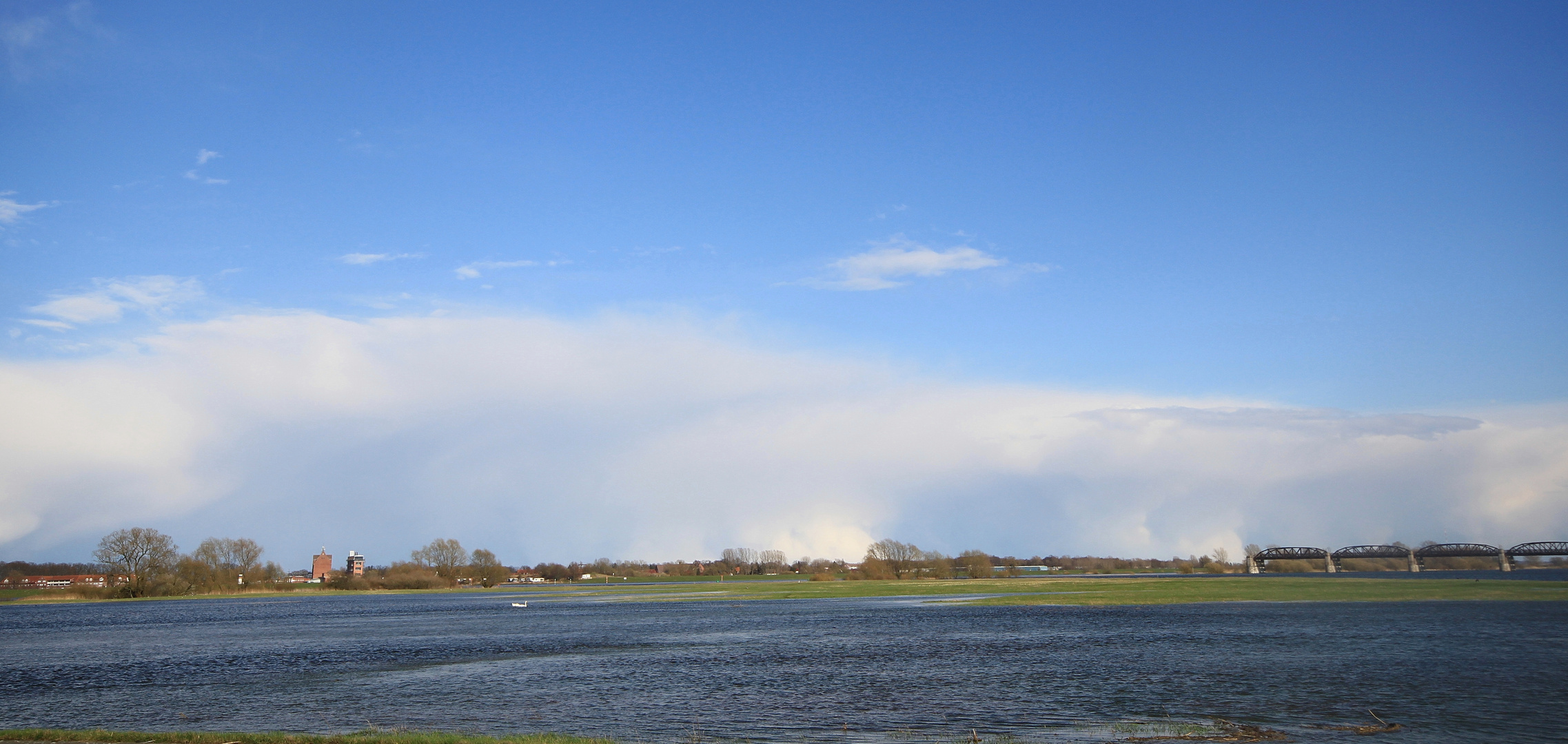 Am großen Strom .....