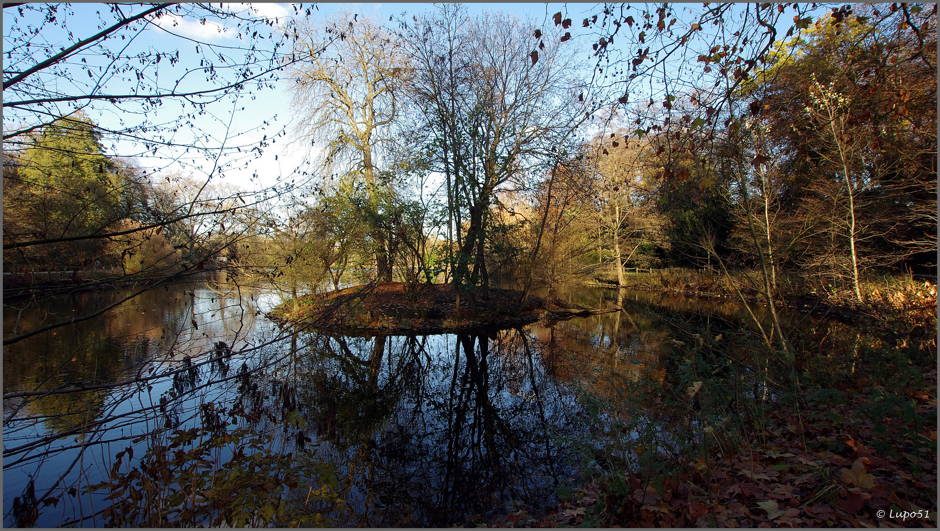 AM GROSSEN TEICH