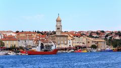 Am Hafen in Krk auf Krk