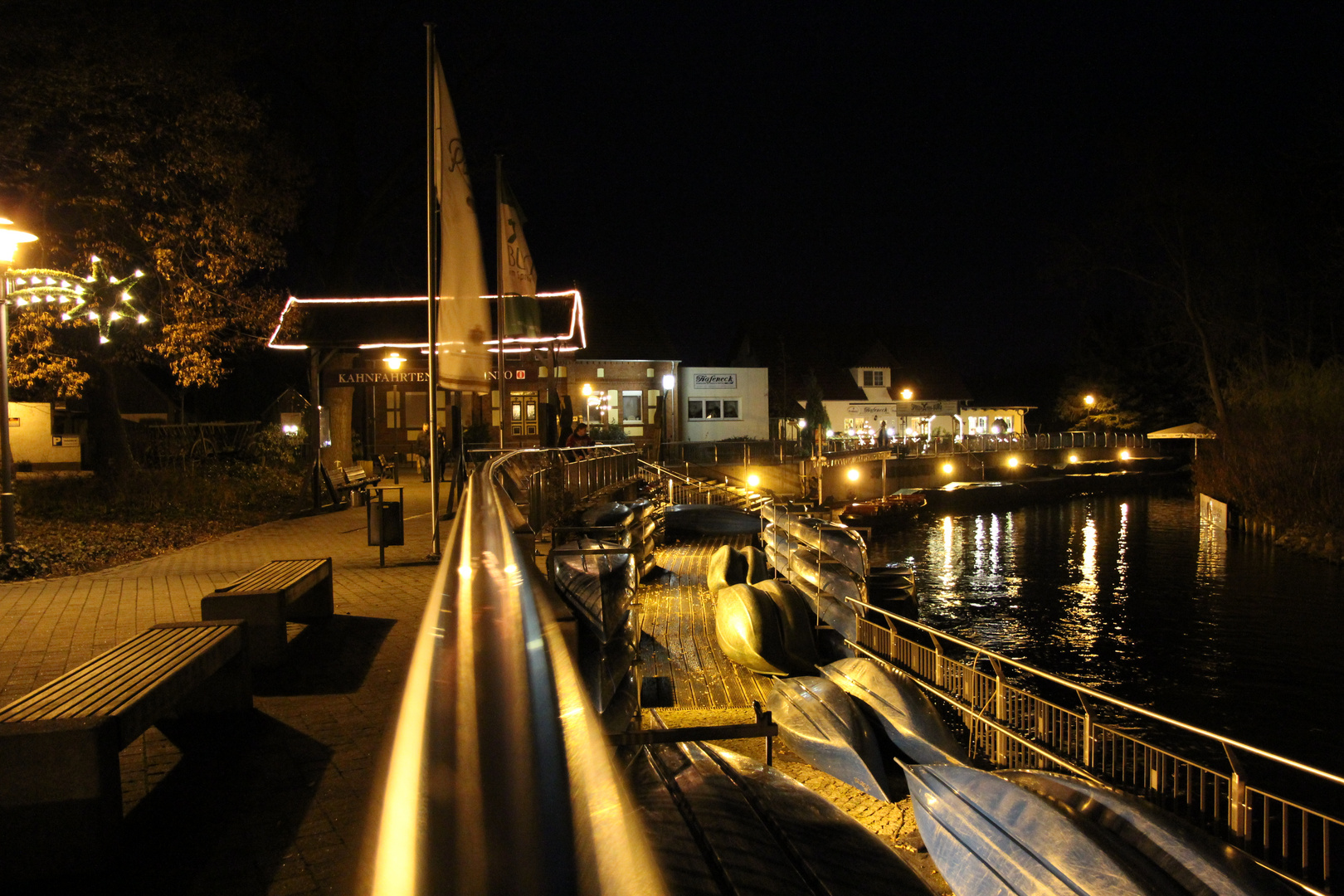 am Hafen von Burg