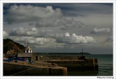 Am Hafen von Charlestown in Cornwall, England