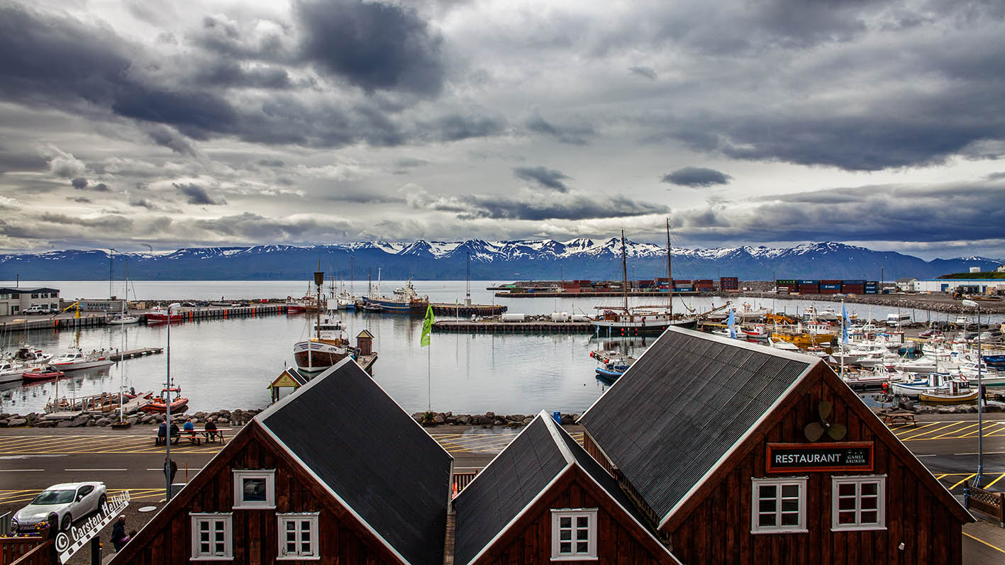 Am Hafen von Husavik