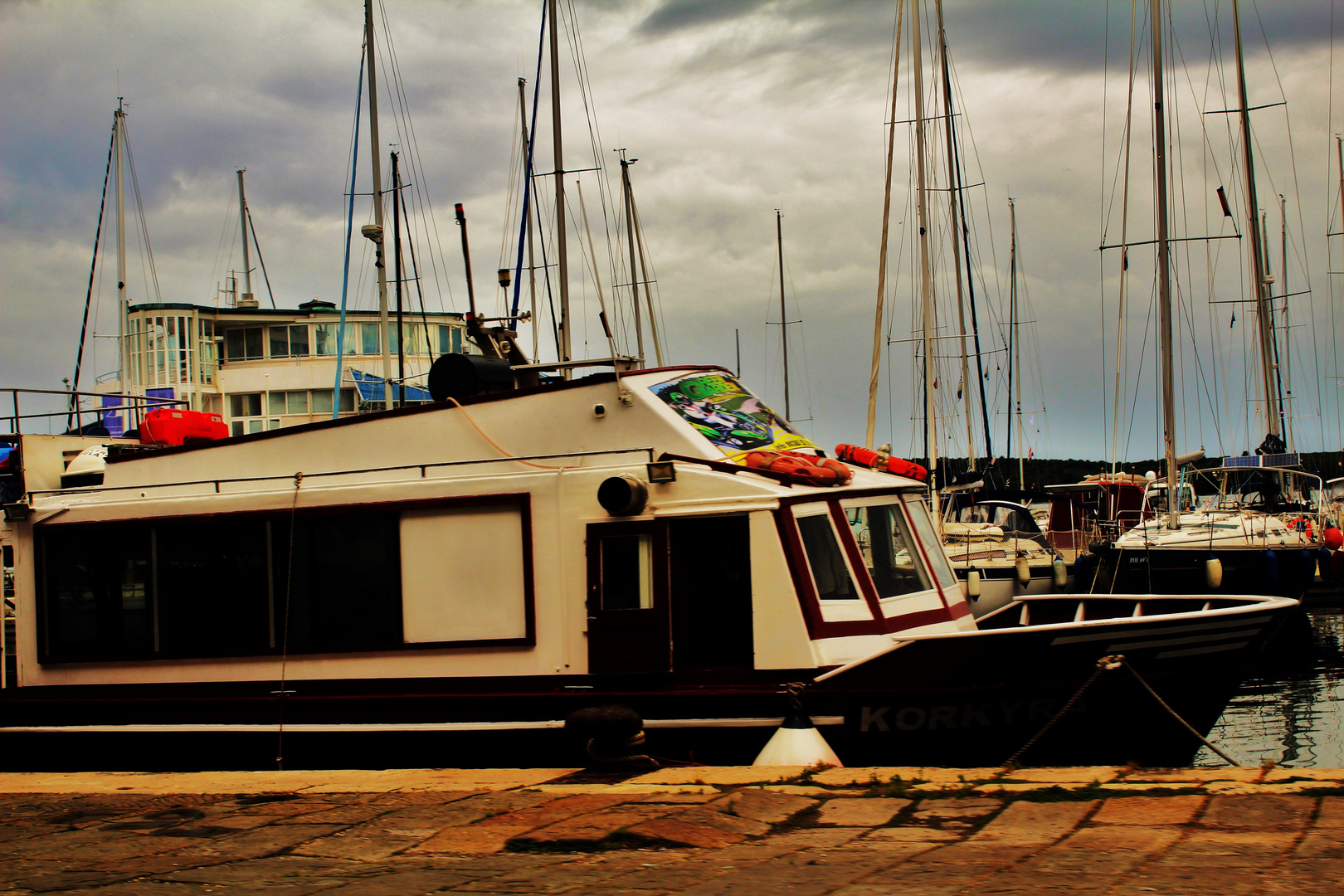 am Hafen von Pola/Pula