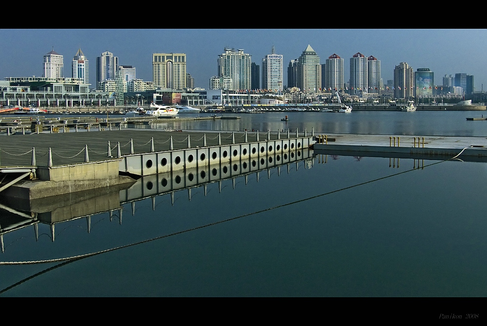 am Hafen von Qingdao