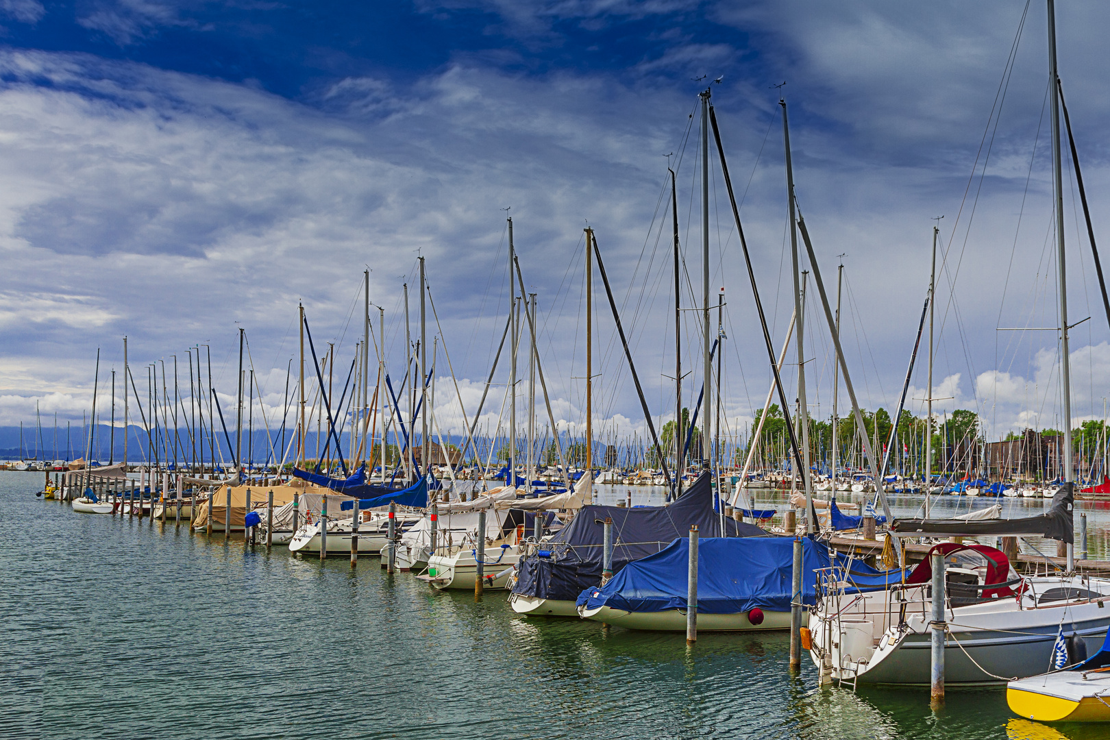 Am Hafen von Seebruck