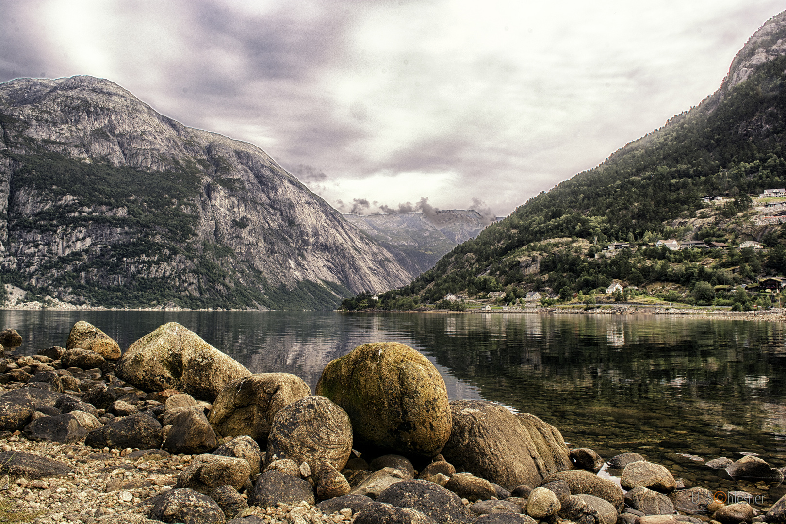 ... am Hardangerfjord ..