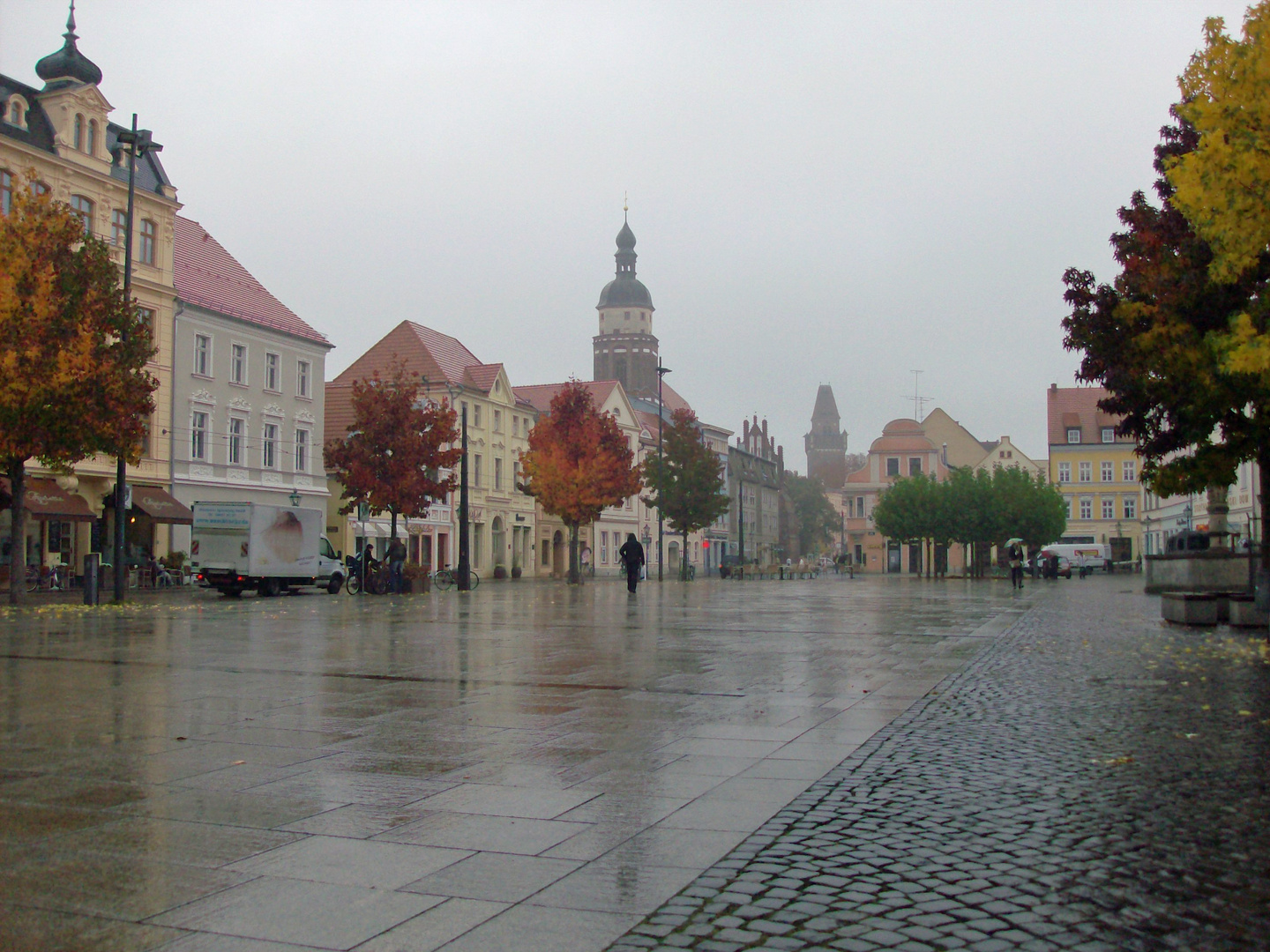 Am heutigen Vormittag auf dem Altmarkt in Cottbus