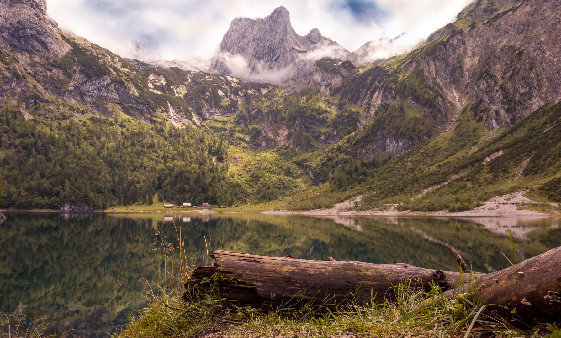 Am hinteren Gosausee