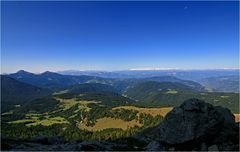 am Hirzlweg, Blick Richtung Westen