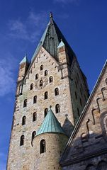 Am Hohen Dom zu Paderborn