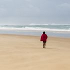 Am Indischen Ocean - Lady in red