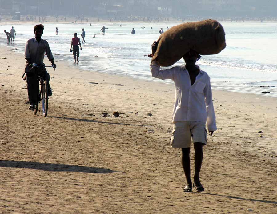 Am Juhu Beach in Mumbai