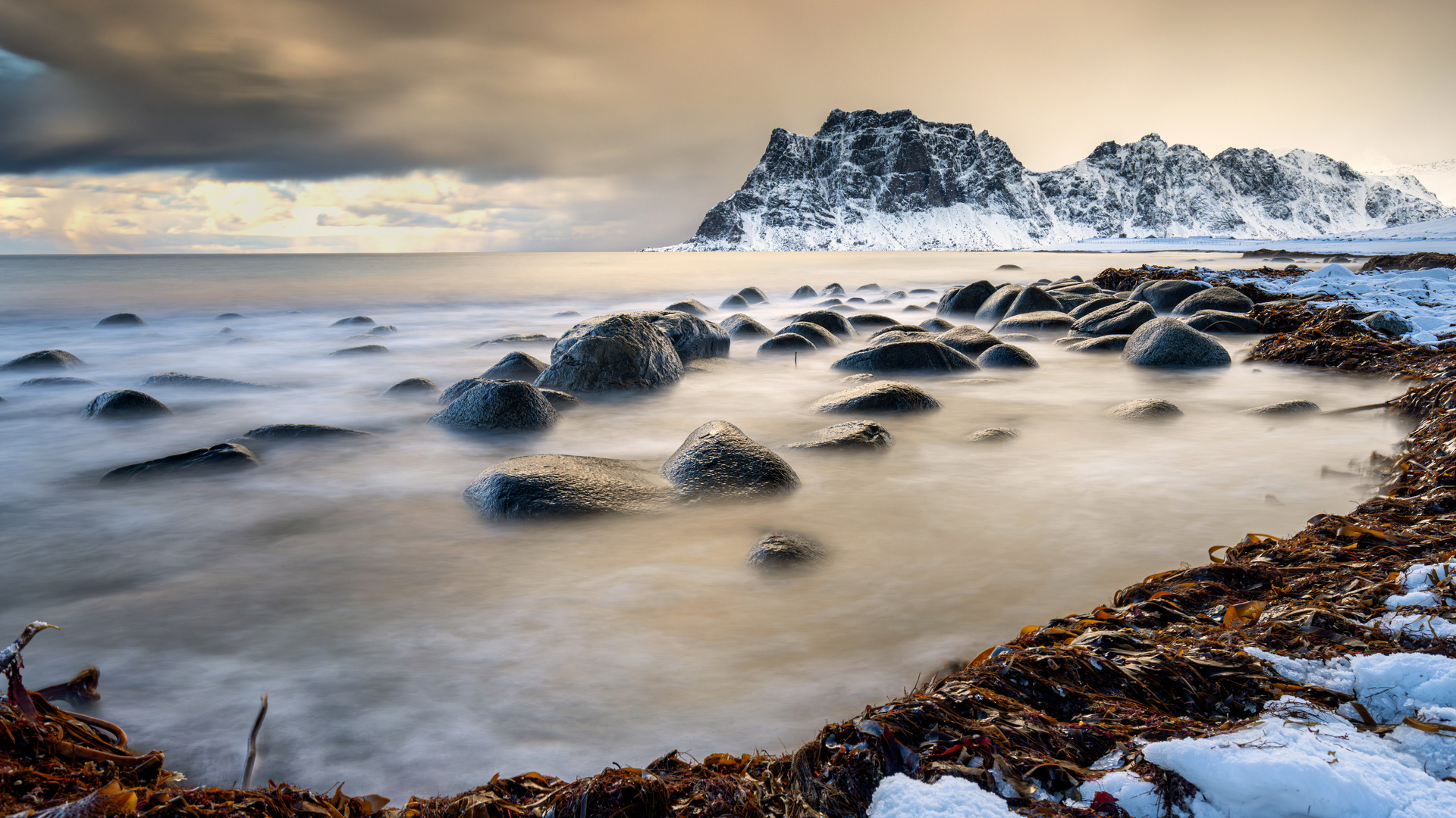 Am kalten Strand