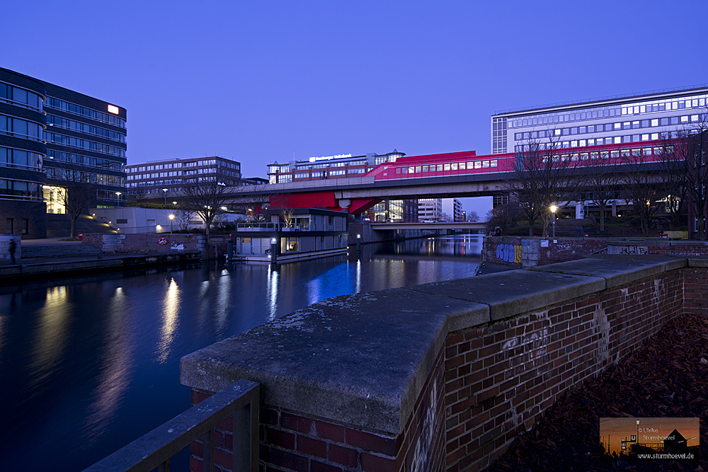 Am Kanal in Hammerbrook