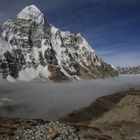 am Kantsch-Gletscher zieht der Morgennebel herauf