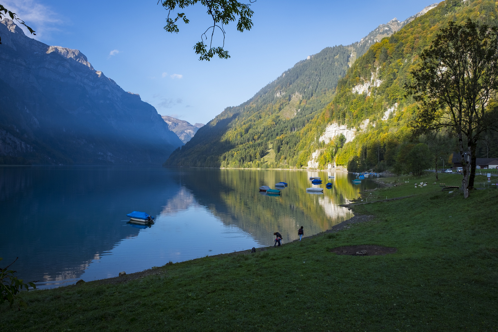 Am Klöntalersee 2