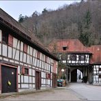 Am Kloster Blaubeuren (3)