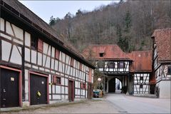 Am Kloster Blaubeuren (3)