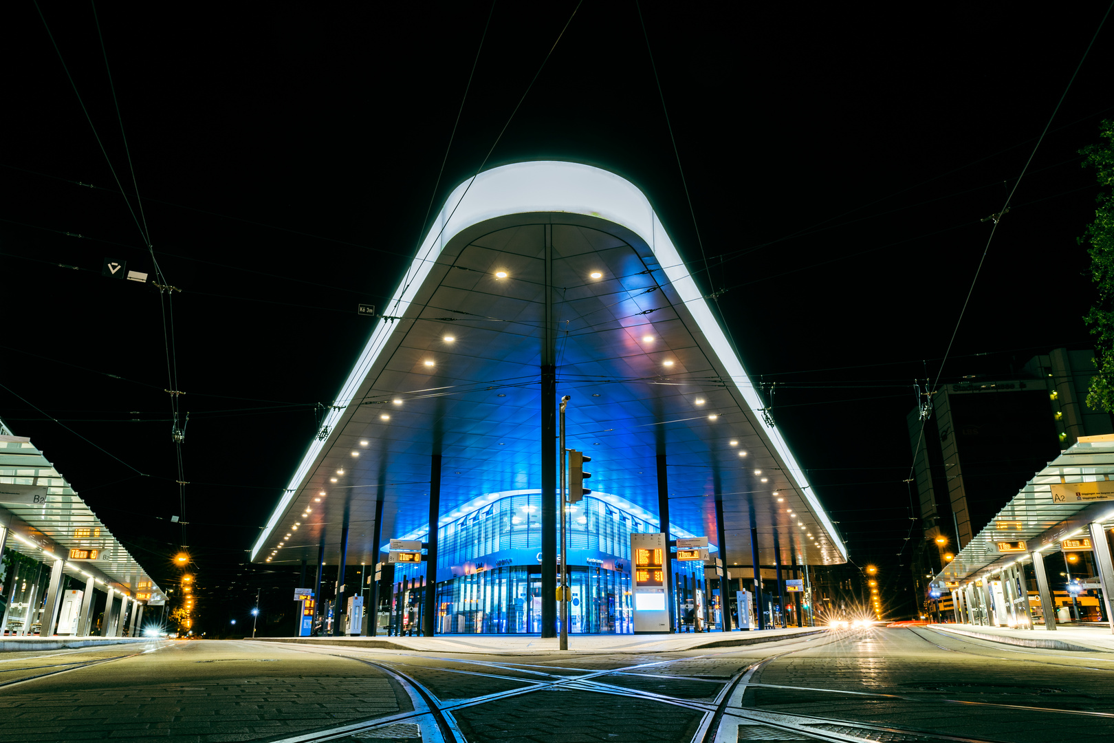 Am Königsplatz bei Nacht - Augsburg