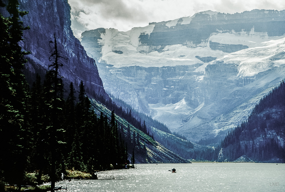 Am Lake Louise