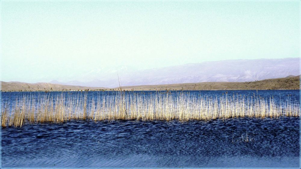 am Lake Tislit ...........................