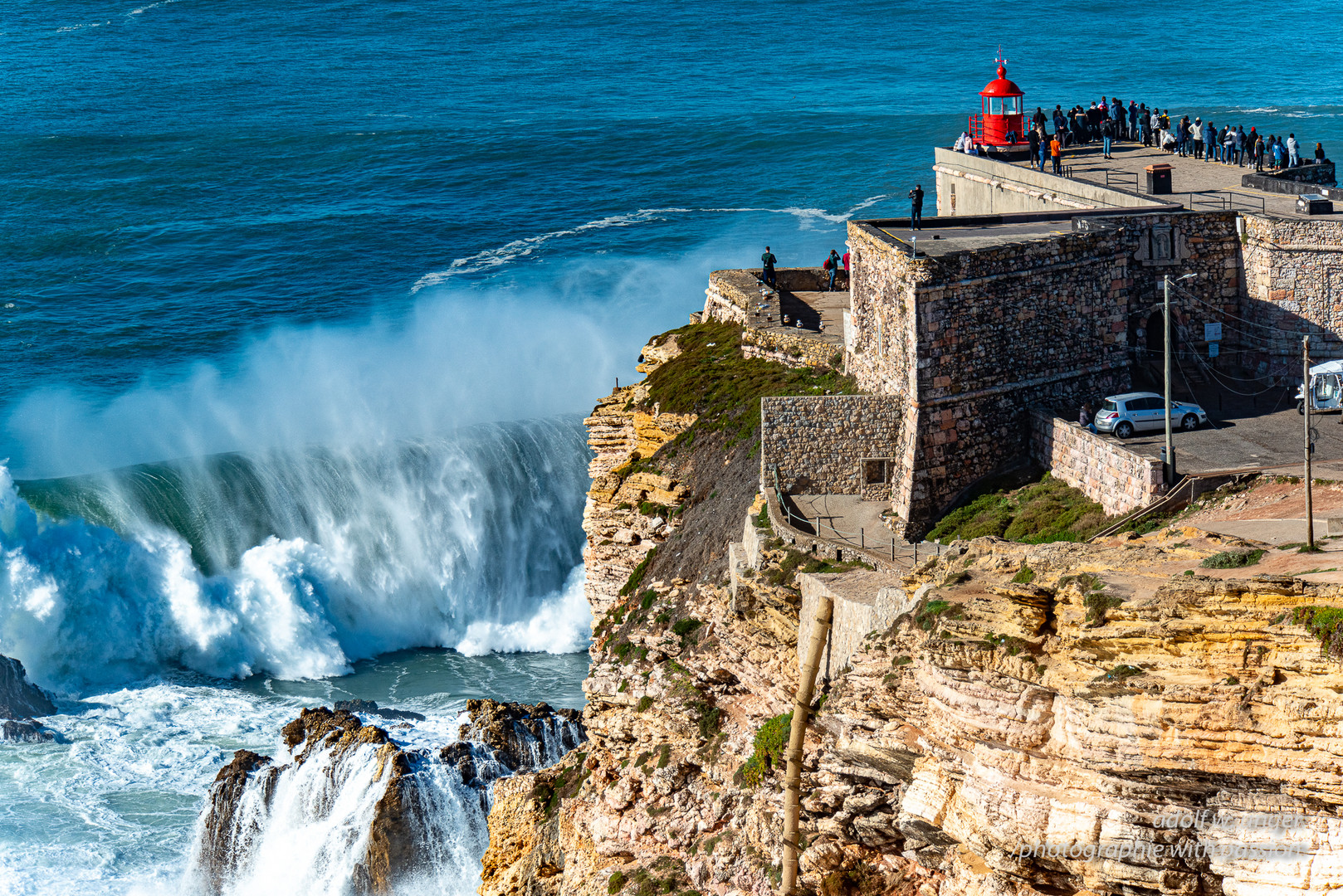 Am Leuchtturm in Nazaré Portugal