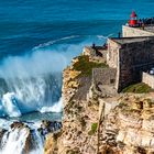 Am Leuchtturm in Nazaré Portugal