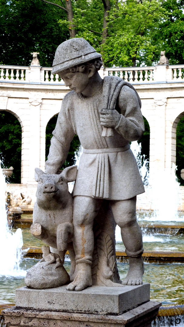 am Märchenbrunnen Detailfigur