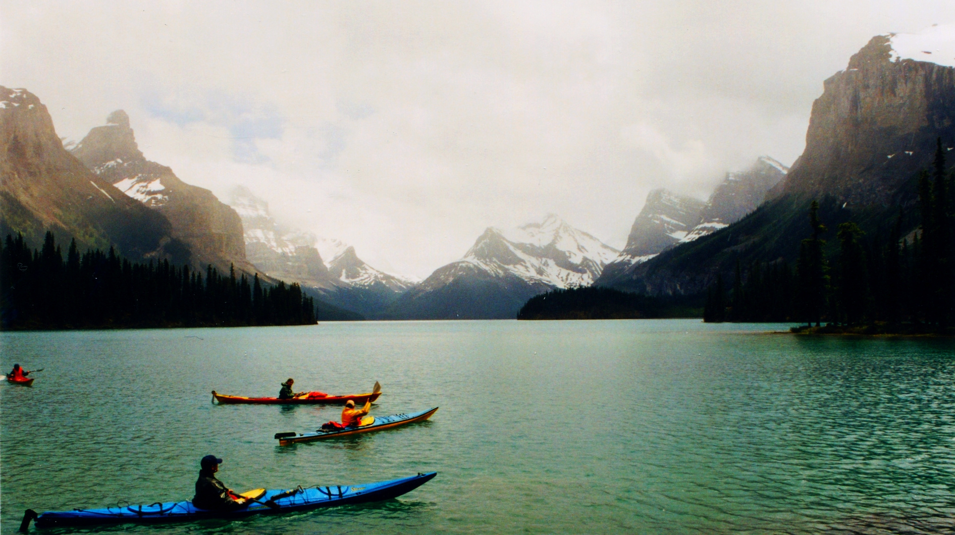 am maligne lake analog