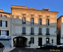 Am Marktplatz von Pont-Saint-Esprit