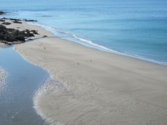 Am Morgen gehört der Strand noch den Möwen