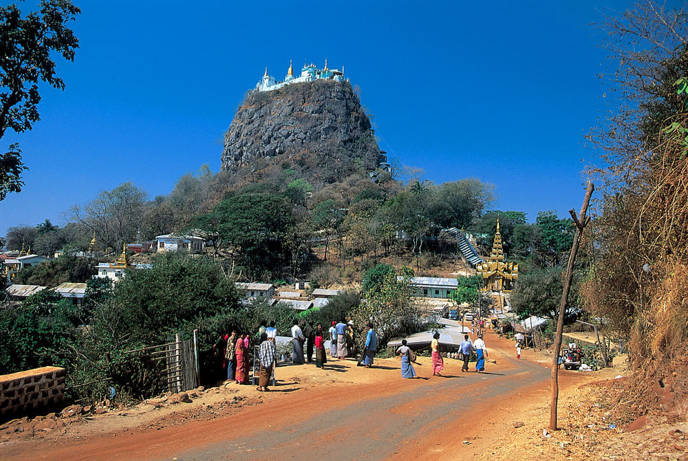 Am Mount Popa