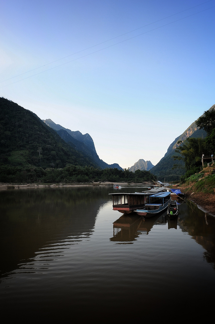 ...am Nam Ou River in Muong Ngoy Neua