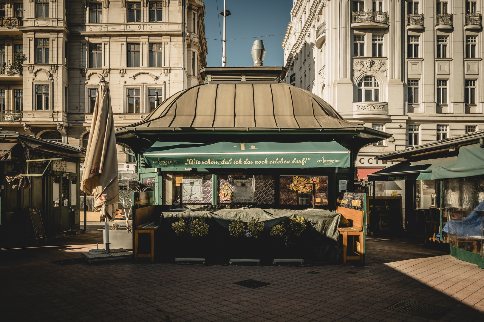 Am Naschmarkt in Wien II