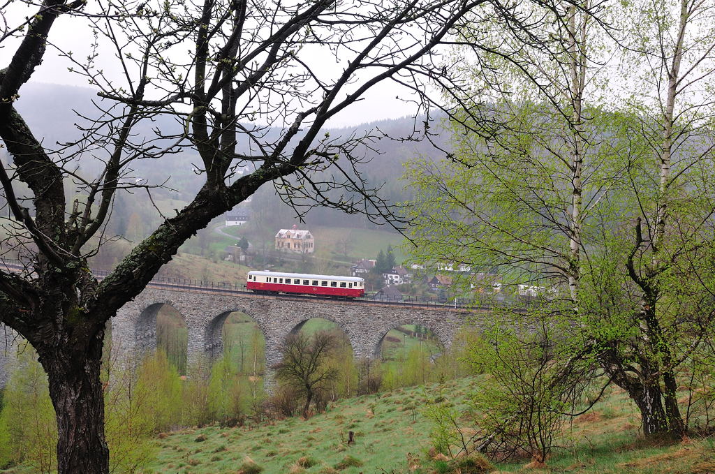 Am Neuländer Viadukt